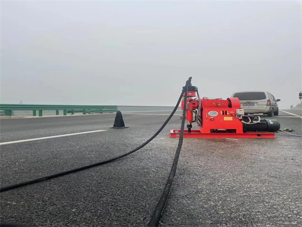 慈利马路路基路面开裂下沉注浆加固灌浆