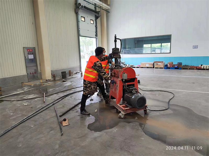 慈利厂房地面下沉塌陷注浆加固施工